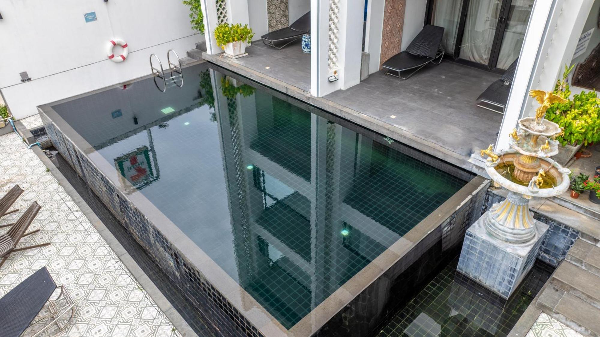 See Sea Villa Hotel パトン エクステリア 写真